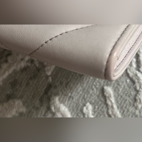 💯  Authentic CHANEL long wallet - Picture 9 of 14